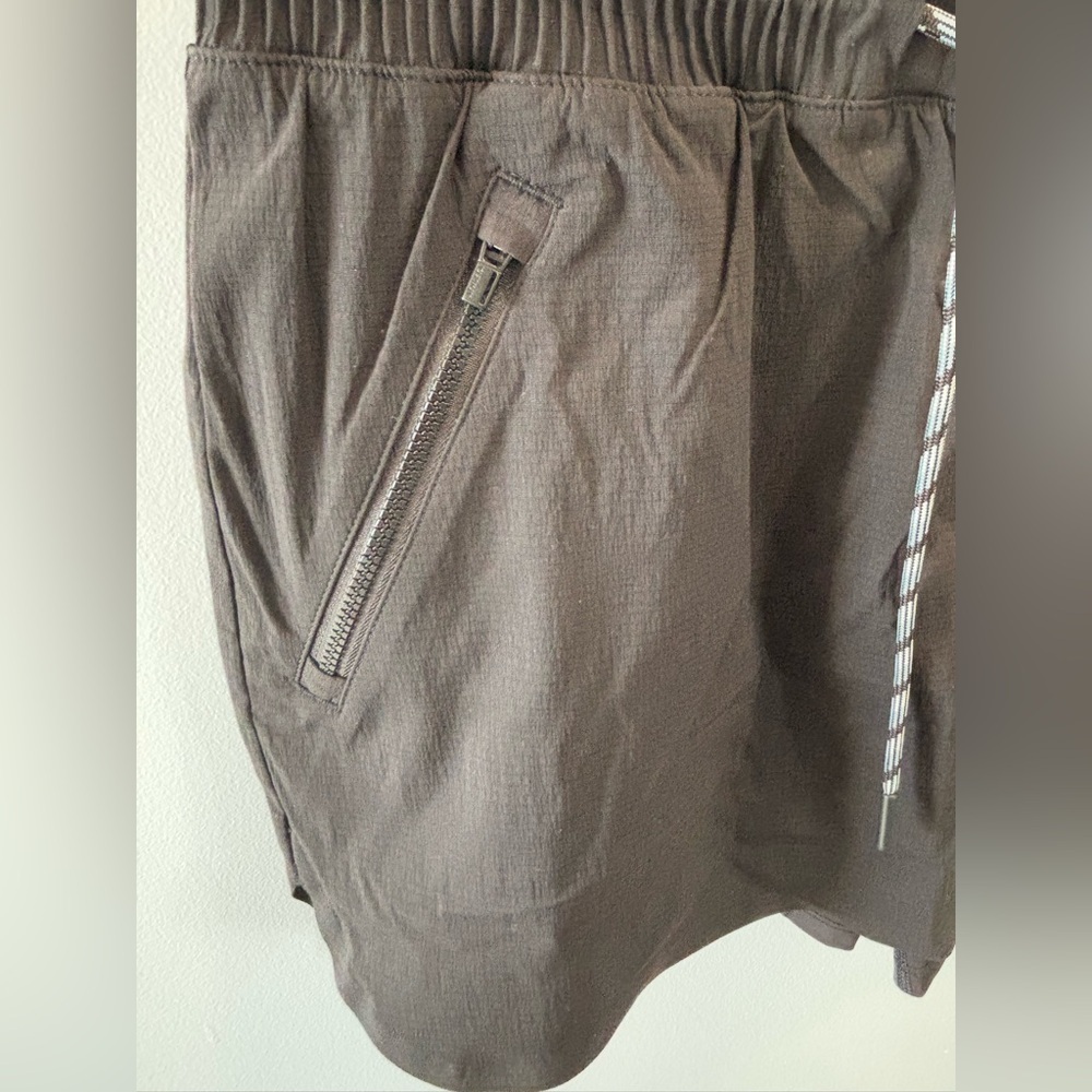 ATHLETA The Trekkie Skort Size 4 Black Hiking Running Outdoors Gorpcore NEW - Picture 9 of 11